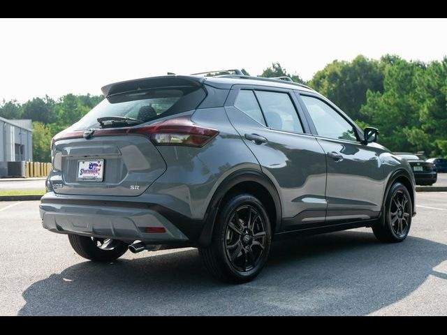 2022 Nissan Kicks SR