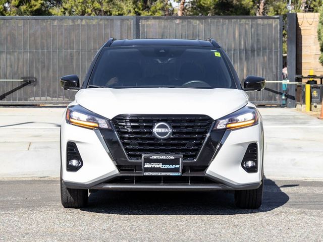 2022 Nissan Kicks SR