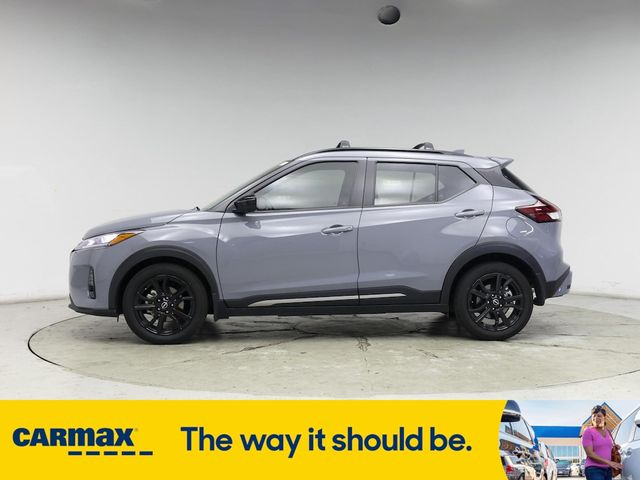 2022 Nissan Kicks SR