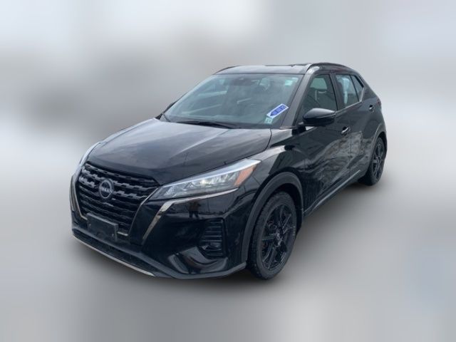 2022 Nissan Kicks SR
