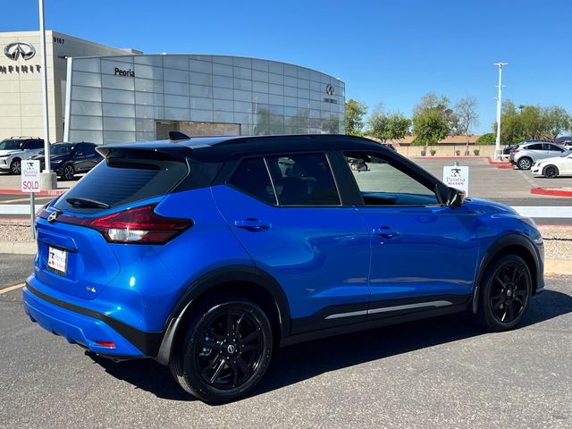 2022 Nissan Kicks SR
