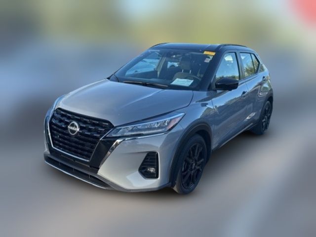 2022 Nissan Kicks SR