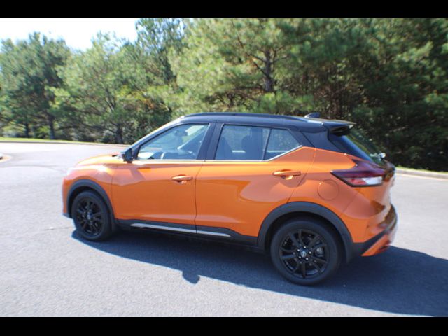 2022 Nissan Kicks SR