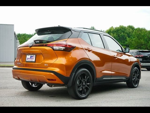 2022 Nissan Kicks SR