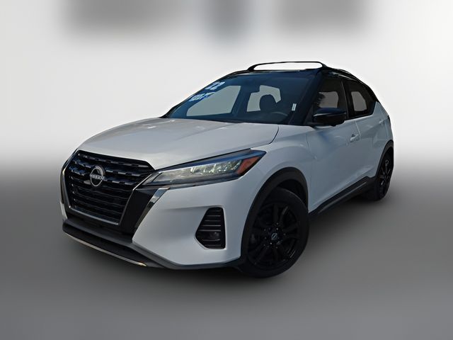 2022 Nissan Kicks SR