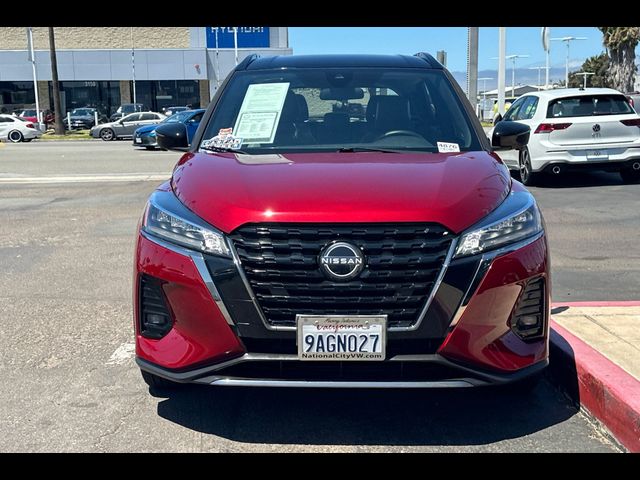 2022 Nissan Kicks SR