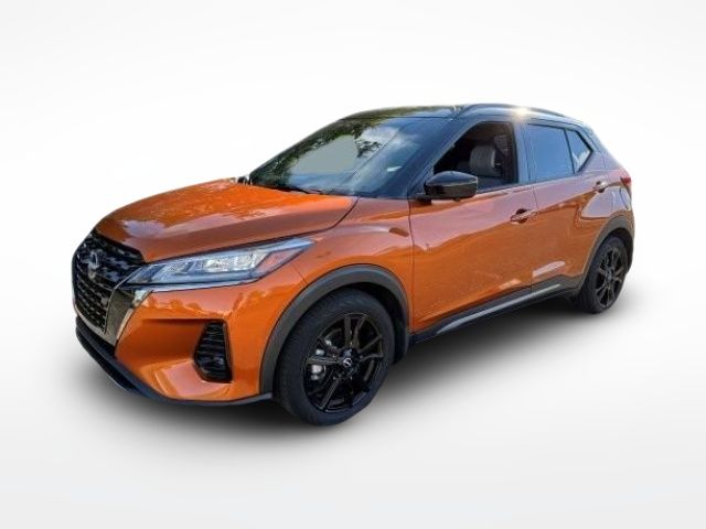 2022 Nissan Kicks SR