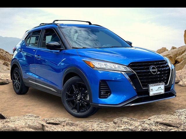 2022 Nissan Kicks SR