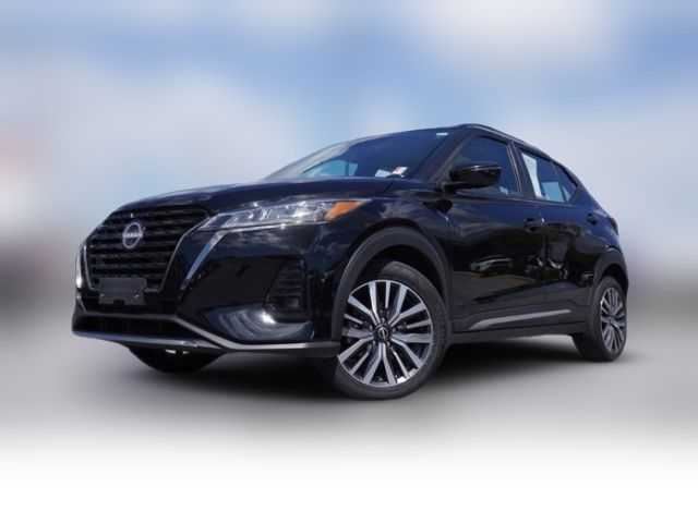 2022 Nissan Kicks SR