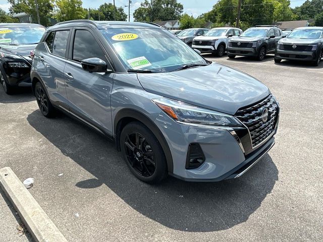 2022 Nissan Kicks SR