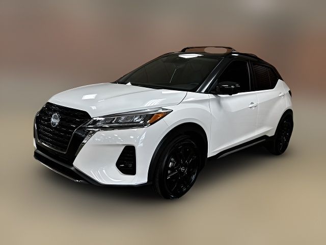 2022 Nissan Kicks SR