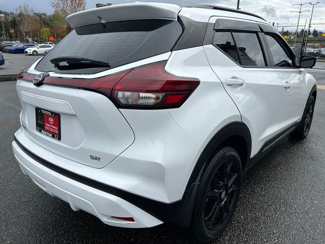 2022 Nissan Kicks SR