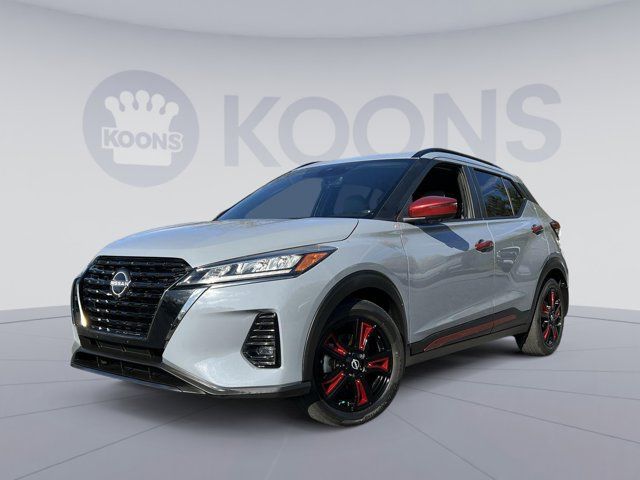 2022 Nissan Kicks SR