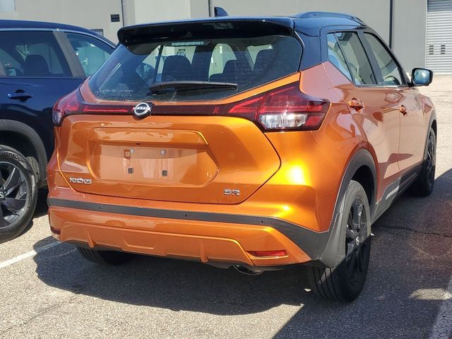 2022 Nissan Kicks SR