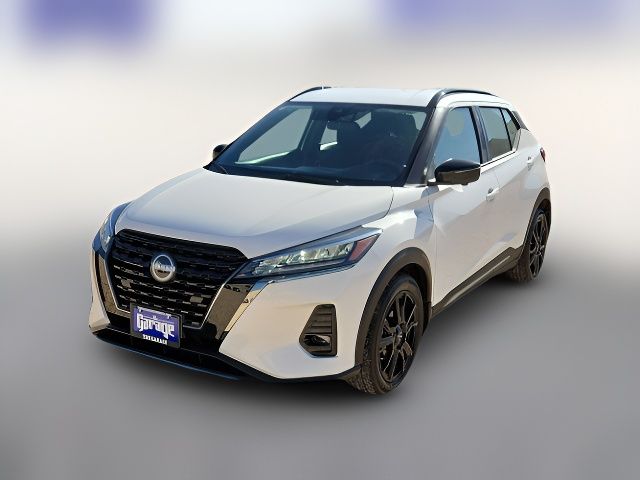 2022 Nissan Kicks SR