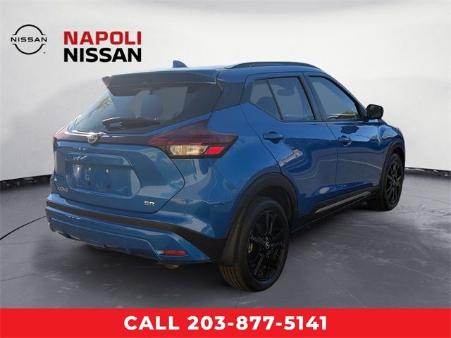 2022 Nissan Kicks SR