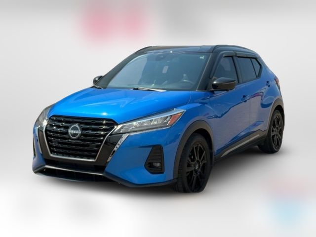 2022 Nissan Kicks SR