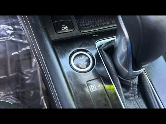 2022 Nissan Kicks SR