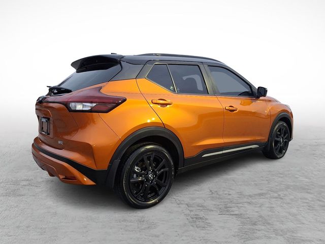 2022 Nissan Kicks SR