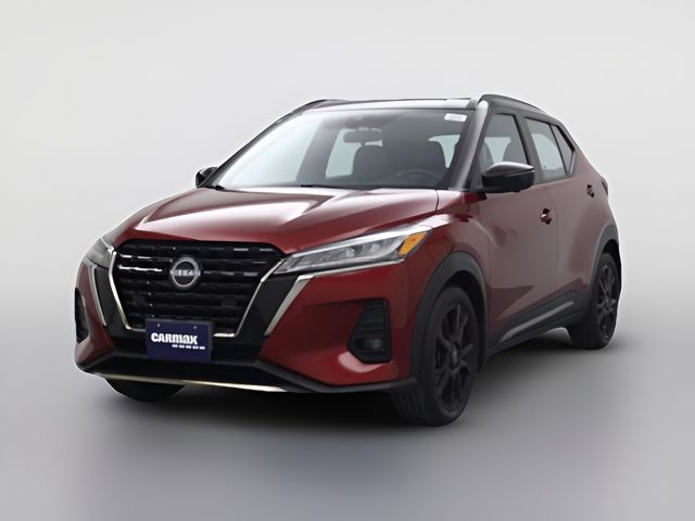2022 Nissan Kicks SR