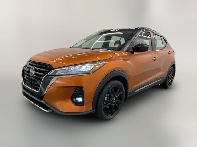 2022 Nissan Kicks SR