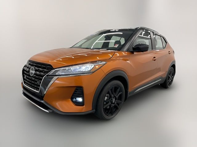 2022 Nissan Kicks SR