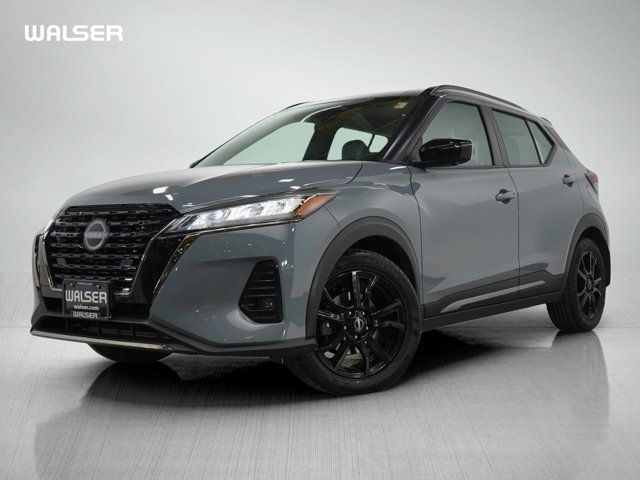 2022 Nissan Kicks SR