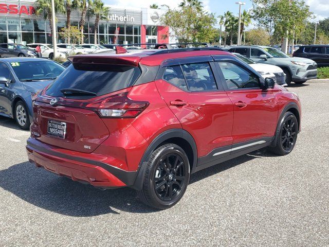 2022 Nissan Kicks SR