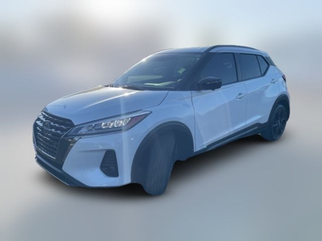 2022 Nissan Kicks SR