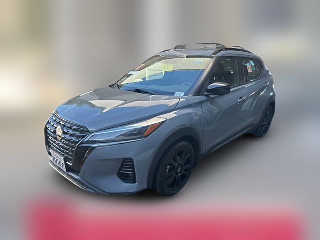 2022 Nissan Kicks SR