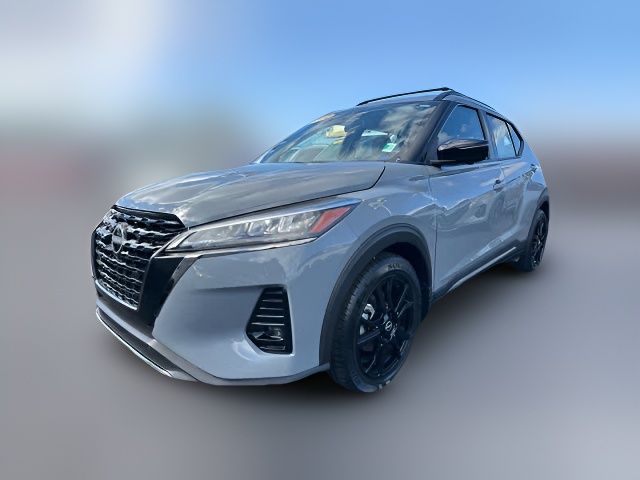 2022 Nissan Kicks SR