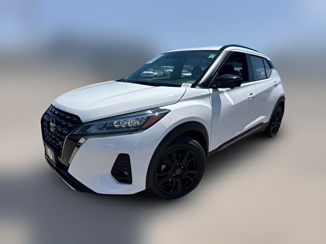 2022 Nissan Kicks SR