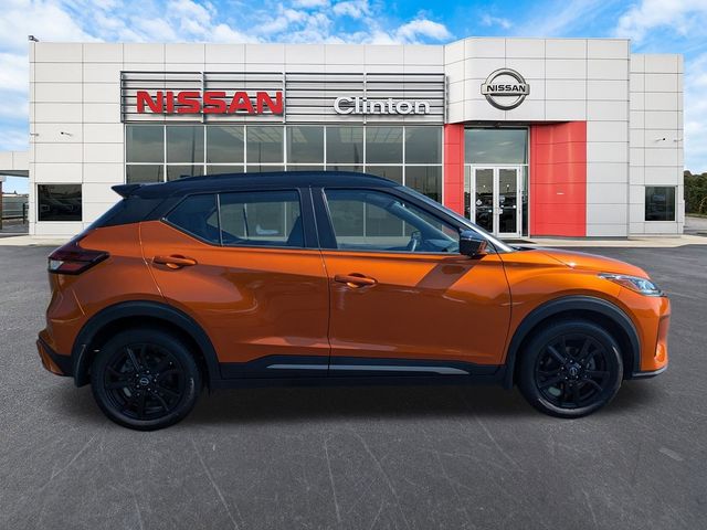 2022 Nissan Kicks SR