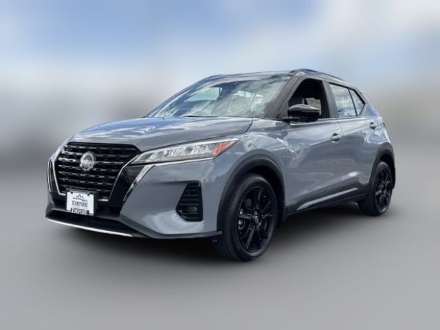 2022 Nissan Kicks SR