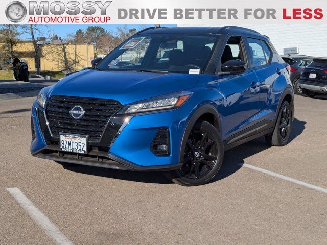 2022 Nissan Kicks SR