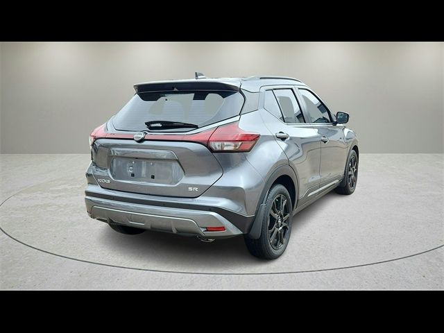 2022 Nissan Kicks SR