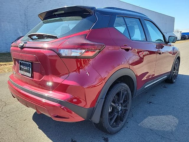 2022 Nissan Kicks SR