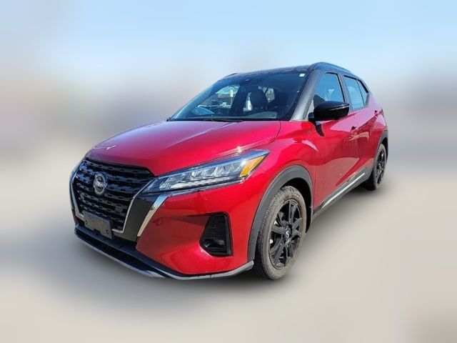2022 Nissan Kicks SR
