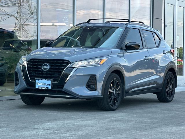 2022 Nissan Kicks SR