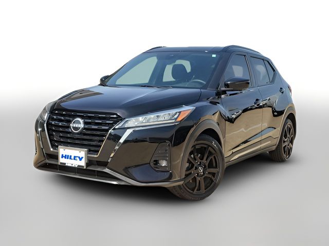 2022 Nissan Kicks SR