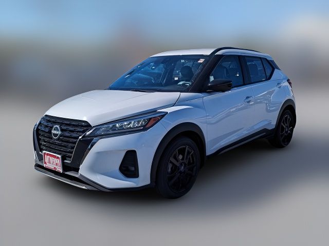 2022 Nissan Kicks SR