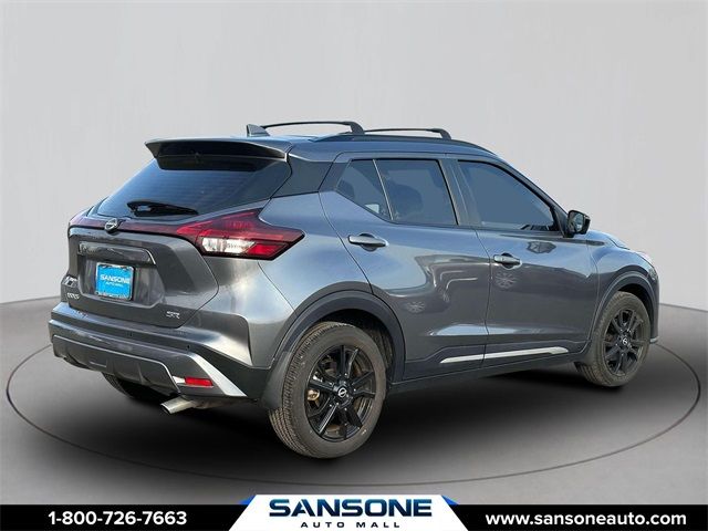 2022 Nissan Kicks SR
