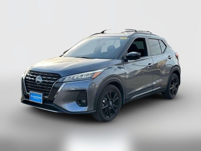 2022 Nissan Kicks SR