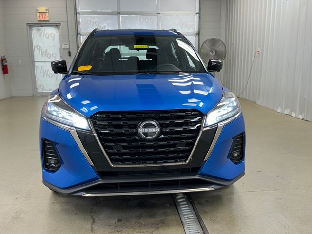 2022 Nissan Kicks SR