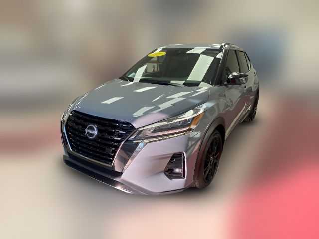 2022 Nissan Kicks SR