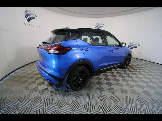 2022 Nissan Kicks SR