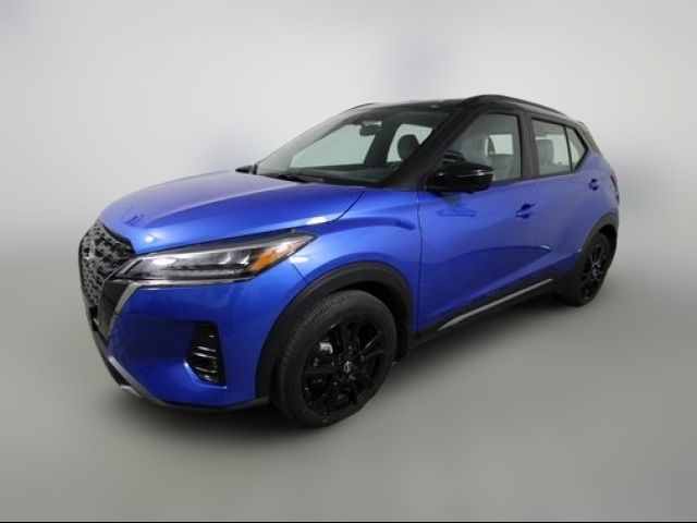 2022 Nissan Kicks SR