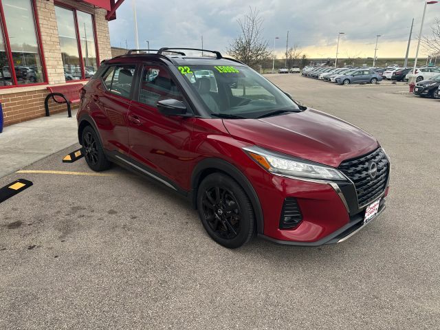 2022 Nissan Kicks SR