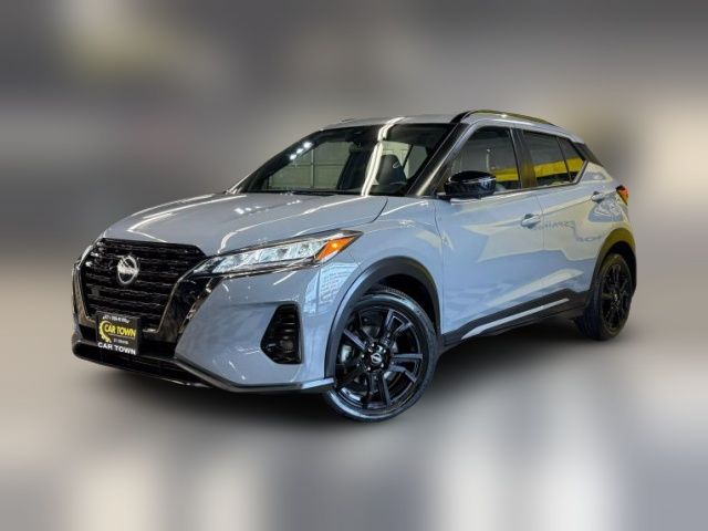 2022 Nissan Kicks SR