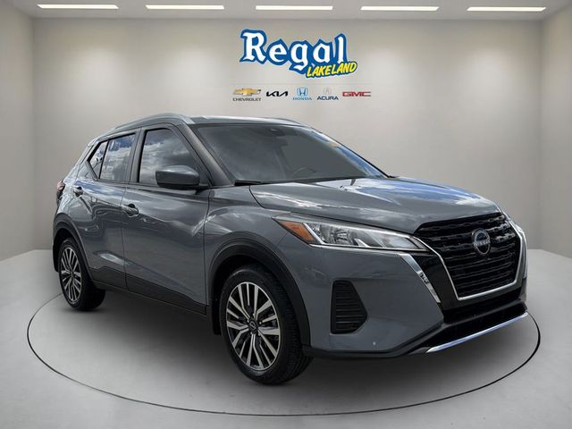 2022 Nissan Kicks SV